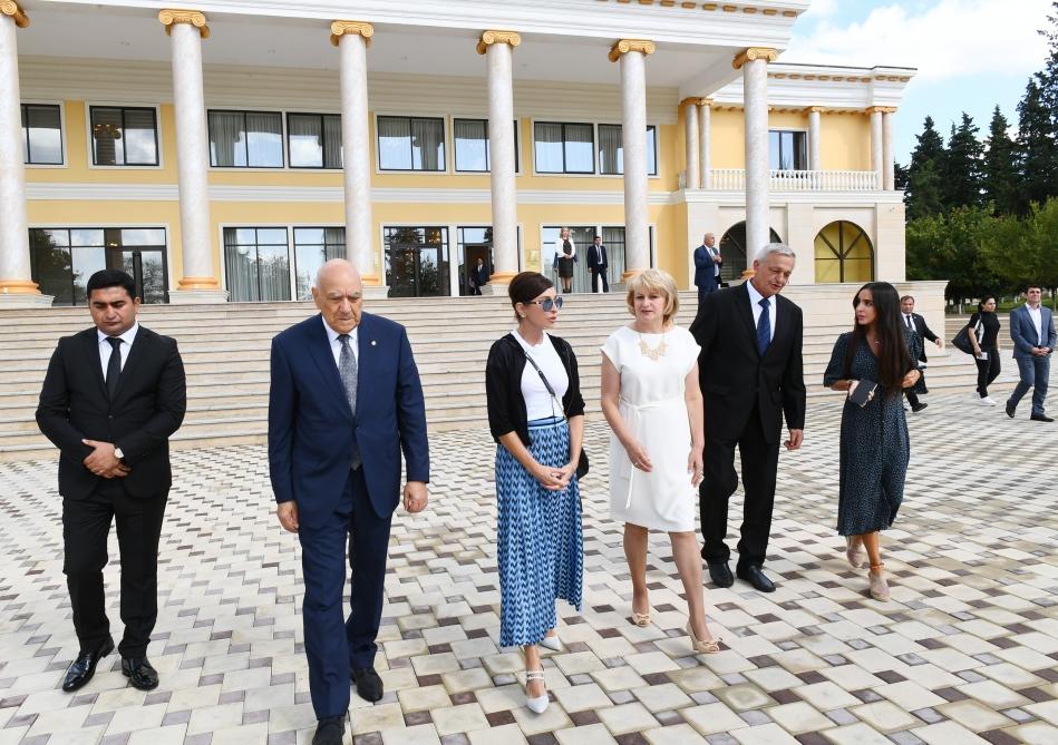 Мехрибан Алиева приняла участие в открытии Дворца культуры в селе Ивановка