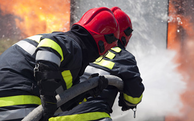 В Баку при пожаре в доме погибла 11-летняя девочка