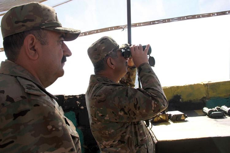 Закир Гасанов понаблюдал за широкомасштабными учениями