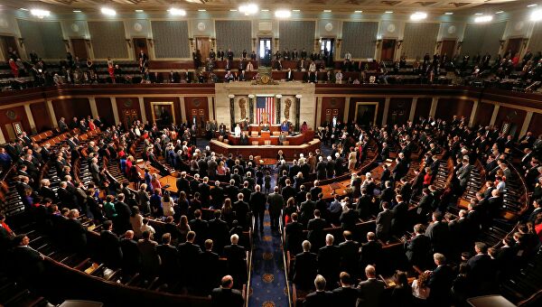 Палата представителей Конгресса поддержала резолюцию об импичменте Трампа