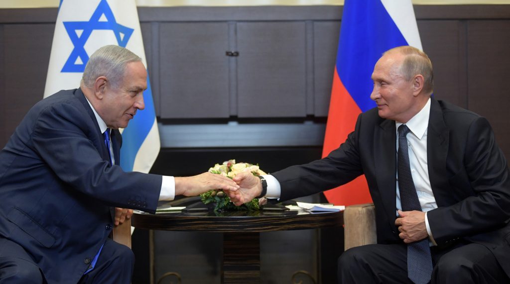 Путин поговорил по телефону с Нетаньяху о Сирии