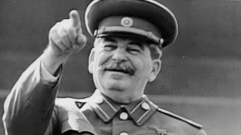 Коммунисты Грузии хотят восстановить памятник Сталину
