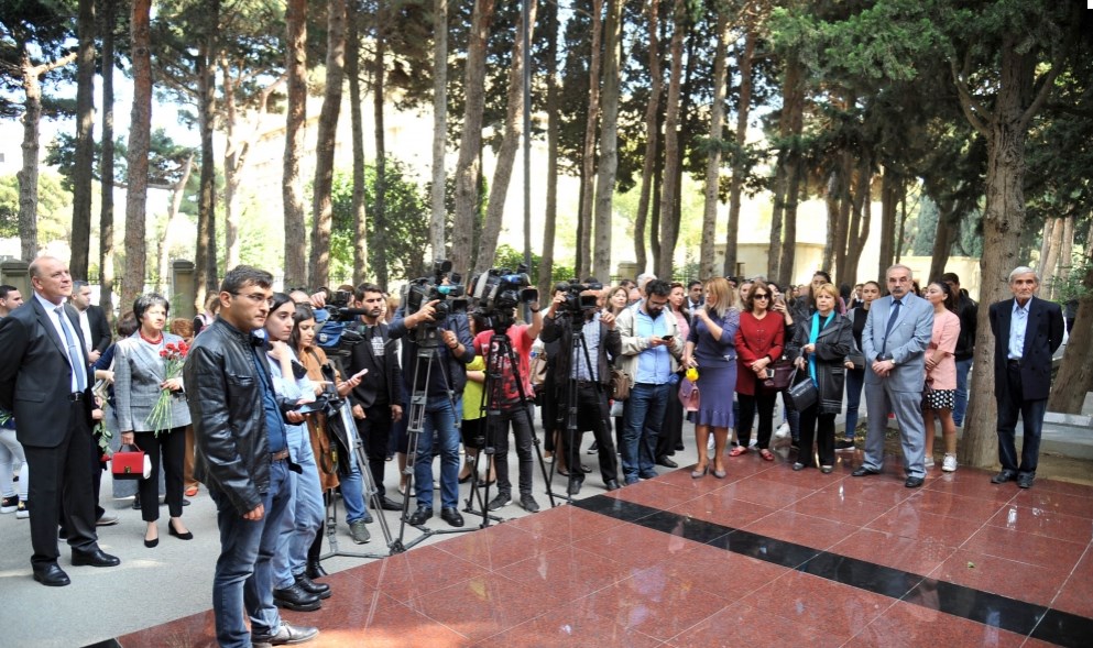 В Баку почтили память Магомаева