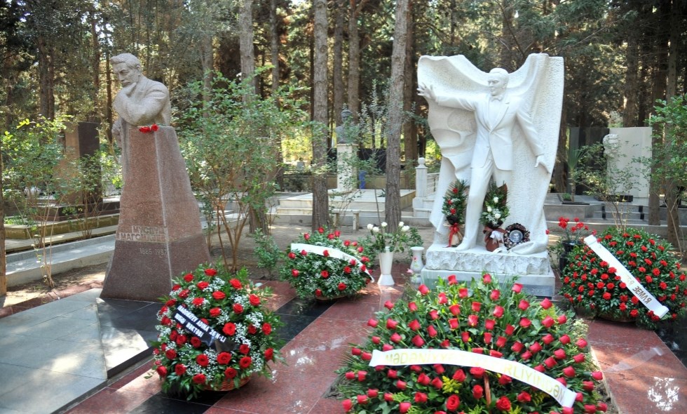 В Баку почтили память Магомаева