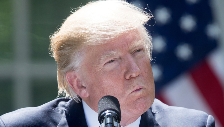 «Закройте его!» Трамп подвергся публичной обструкции