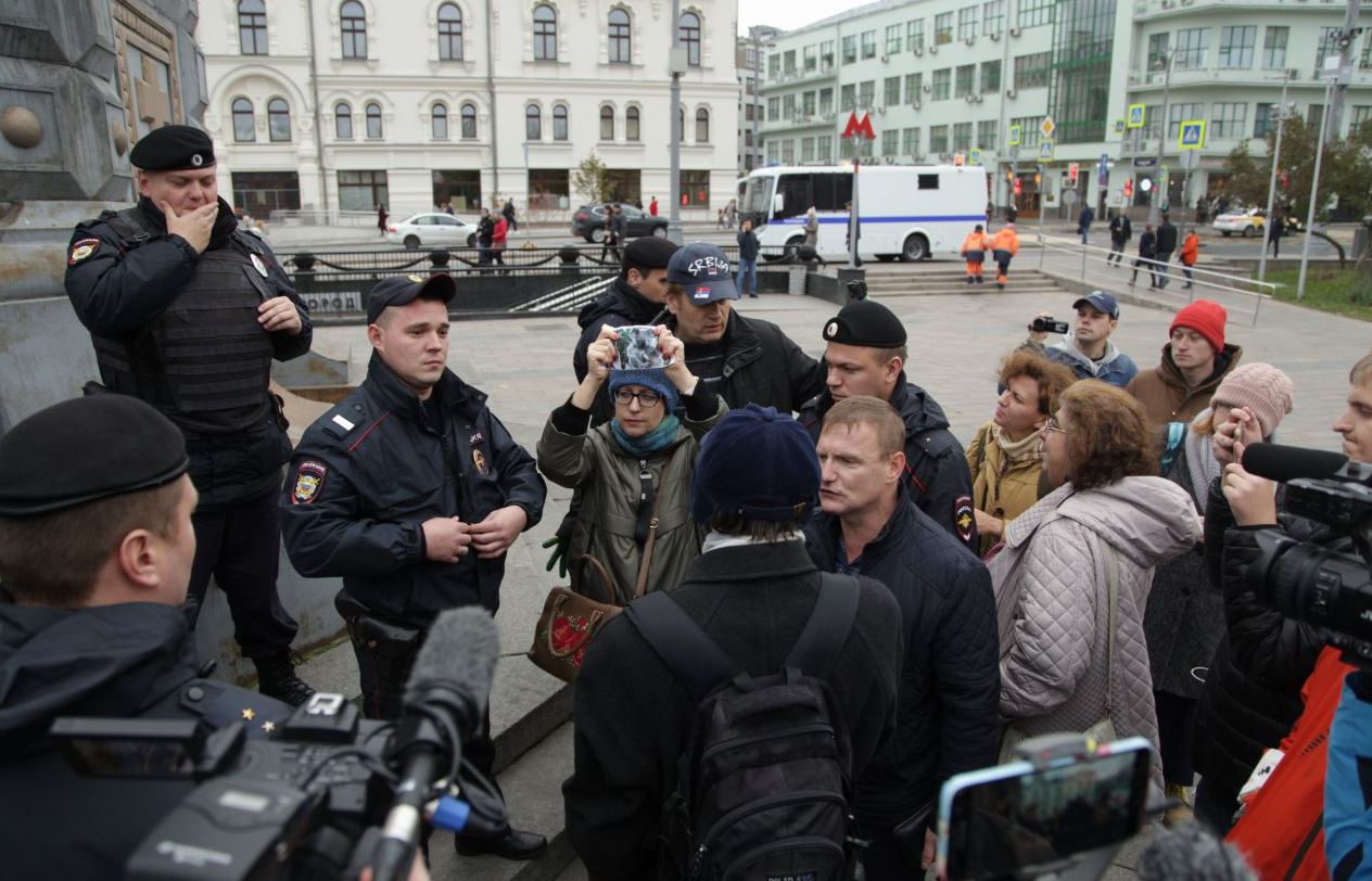 В Москве прошли акции в поддержку политзаключенных