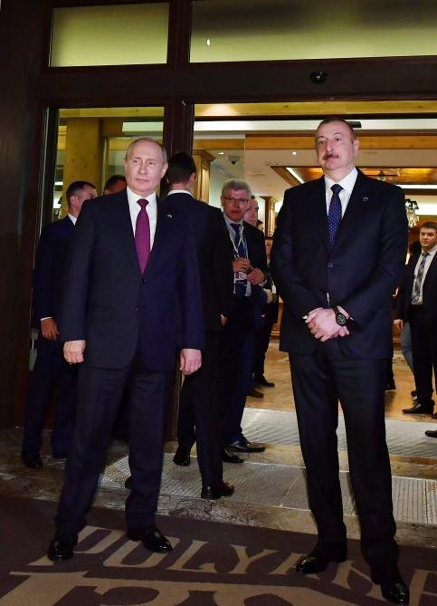 На неформальной встрече "Валдая-2019" Ильхам Алиев предложил Путину загадать желание