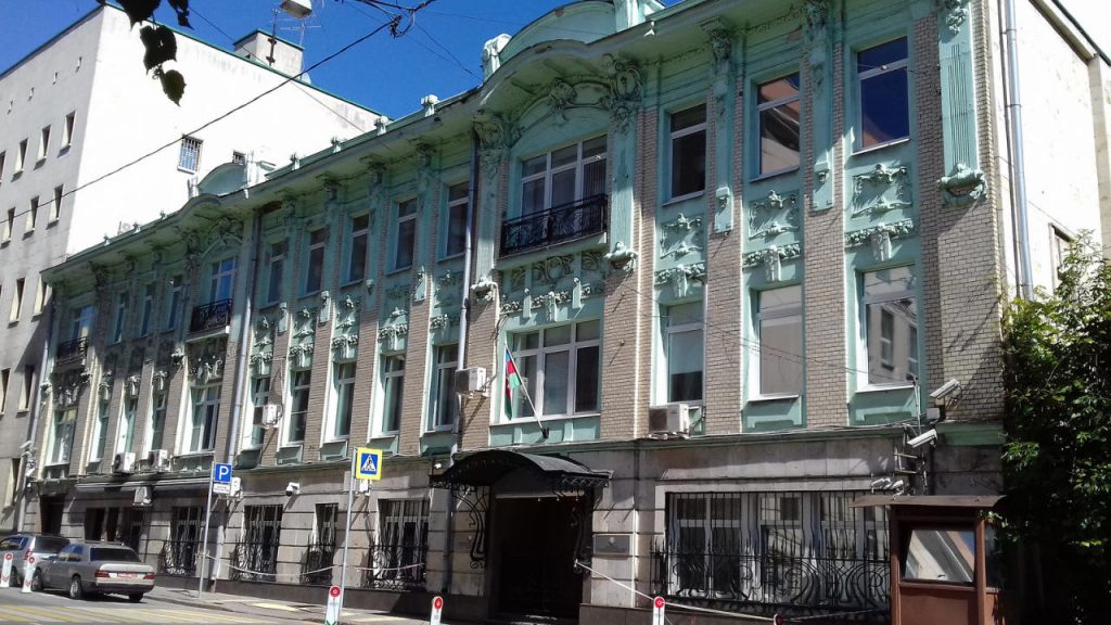 Посольство: Кампания "В.Б.О.Н." направлена на очернение азербайджанцев в России