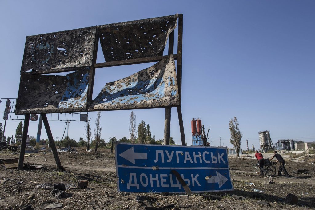 Опрос: украинцы не хотят прекращать бои и признавать т.н. ДНР/ЛНР