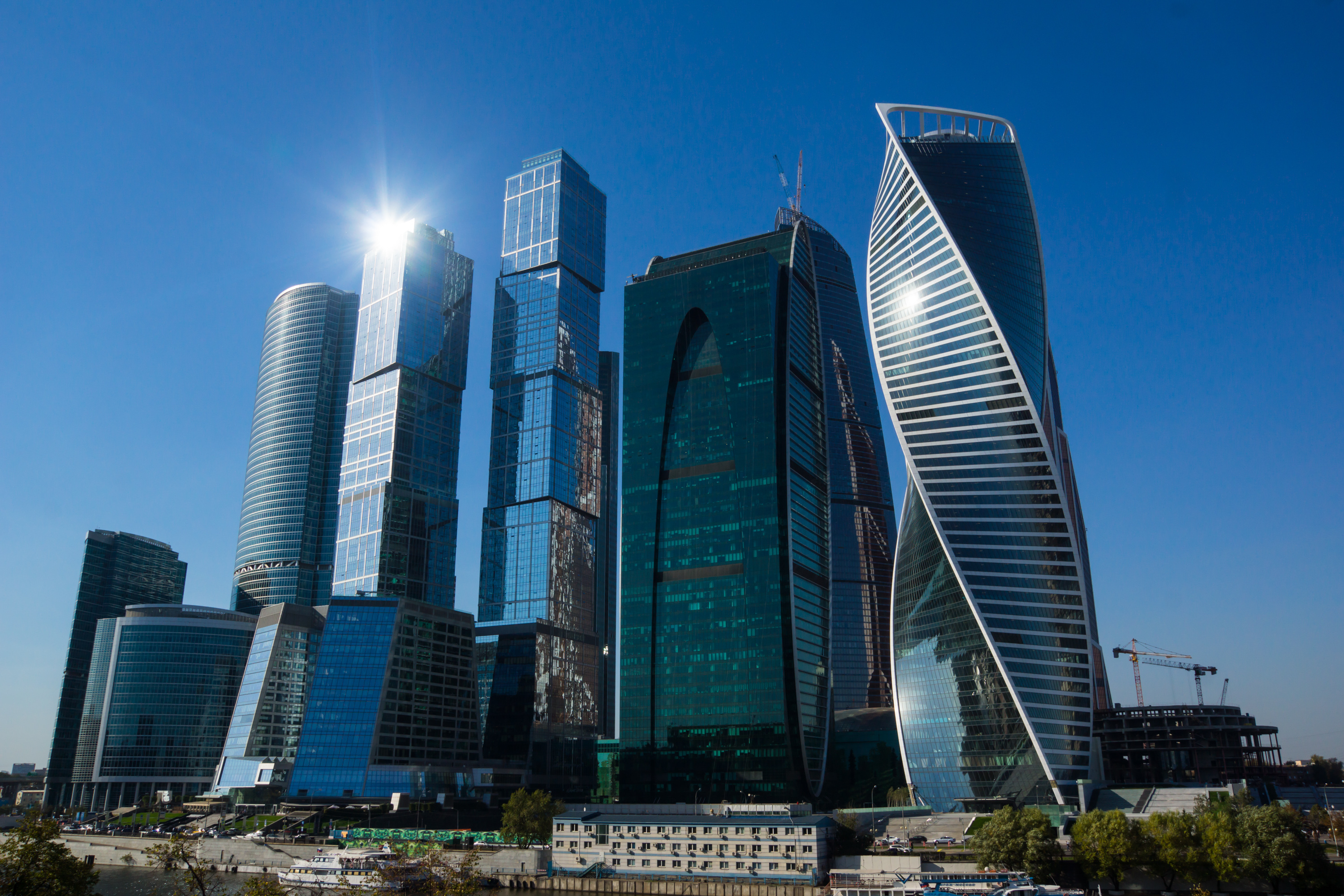 У семьи Асада нашли два десятка элитных квартир в Москве