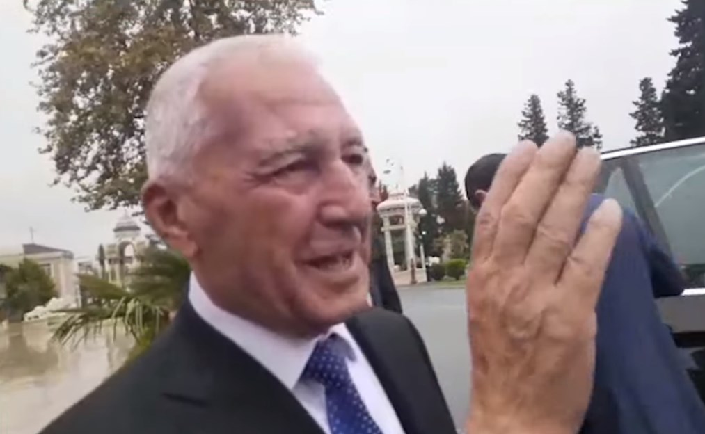 Как бывший глава ИВ простился с Хачмазом