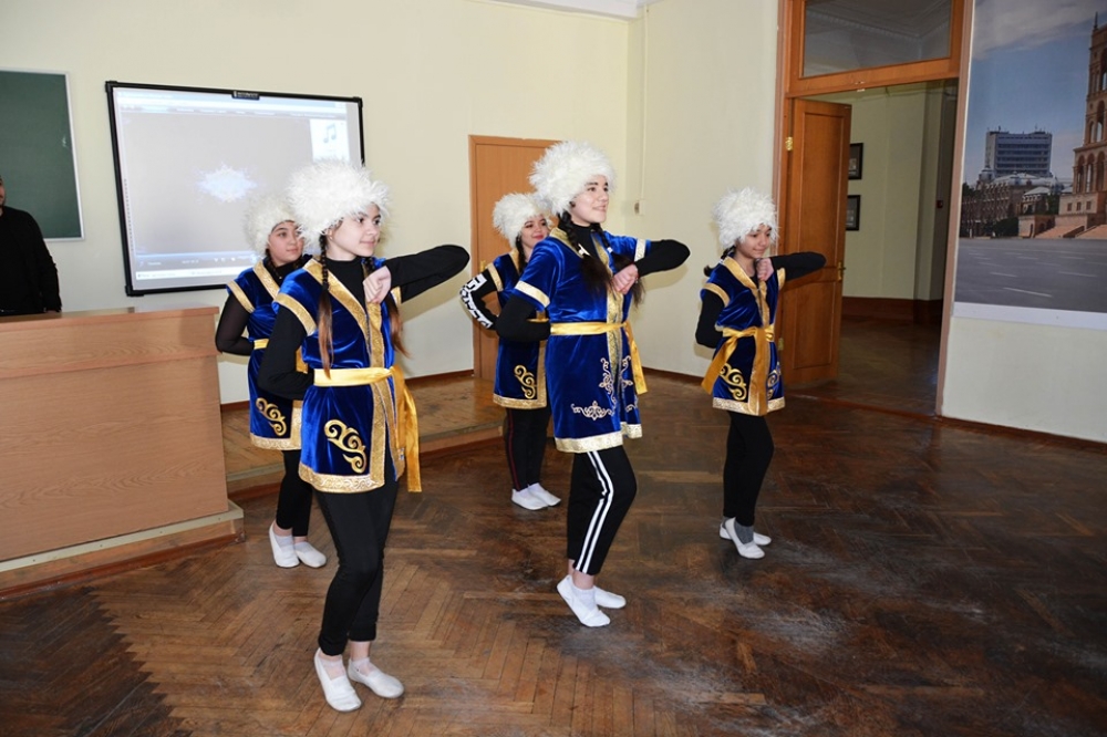 В Днепре состоялось открытие Центра Азербайджана