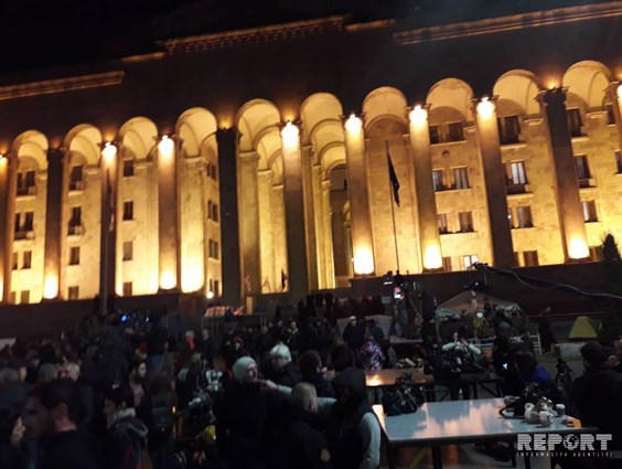 Протесты в Тбилиси возобновились