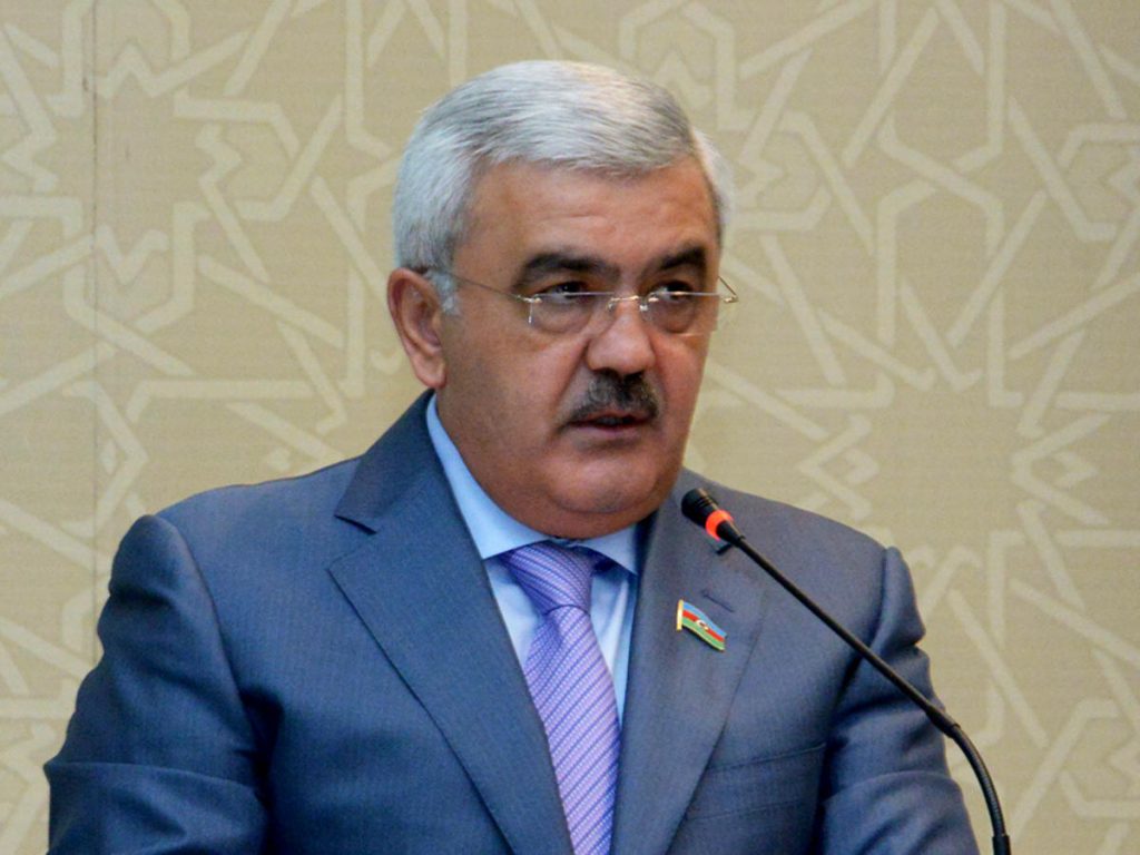 Ровнаг Абдуллаев провел рокировку в SOCAR