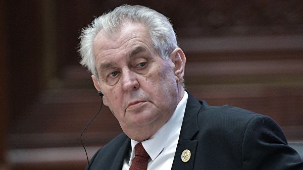 Президент Чехии может не поехать в Москву из-за "наглости" российского МИДа