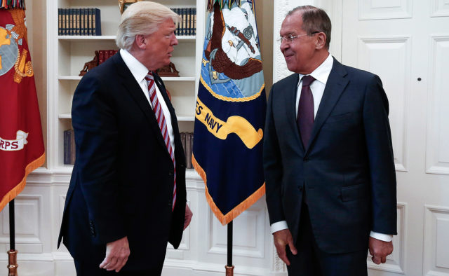 Трамп на встрече с Лавровым предостерег Россию от вмешательства в выборы в США
