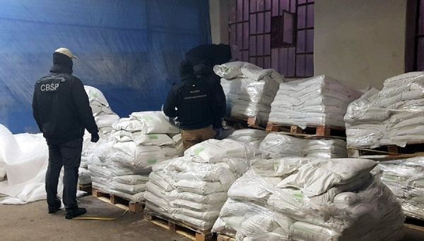 В Уругвае задержали рекордную партию кокаина