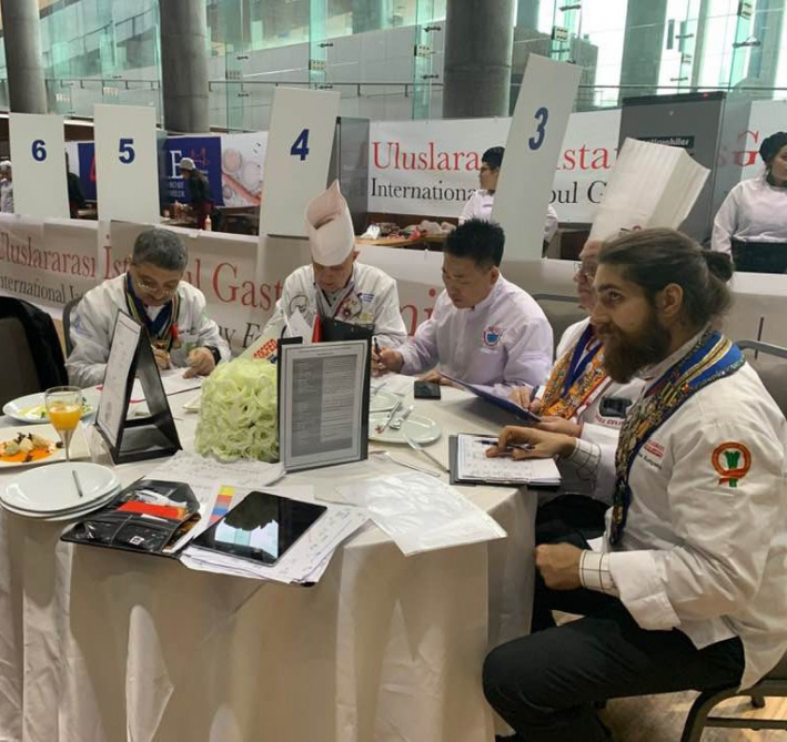 Азербайджанские повара участвуют в конкурсе в Стамбуле