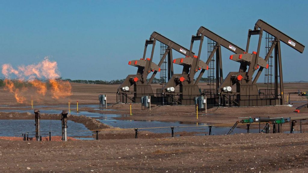 Экономика США страдает из-за замедления добычи сланцевой нефти