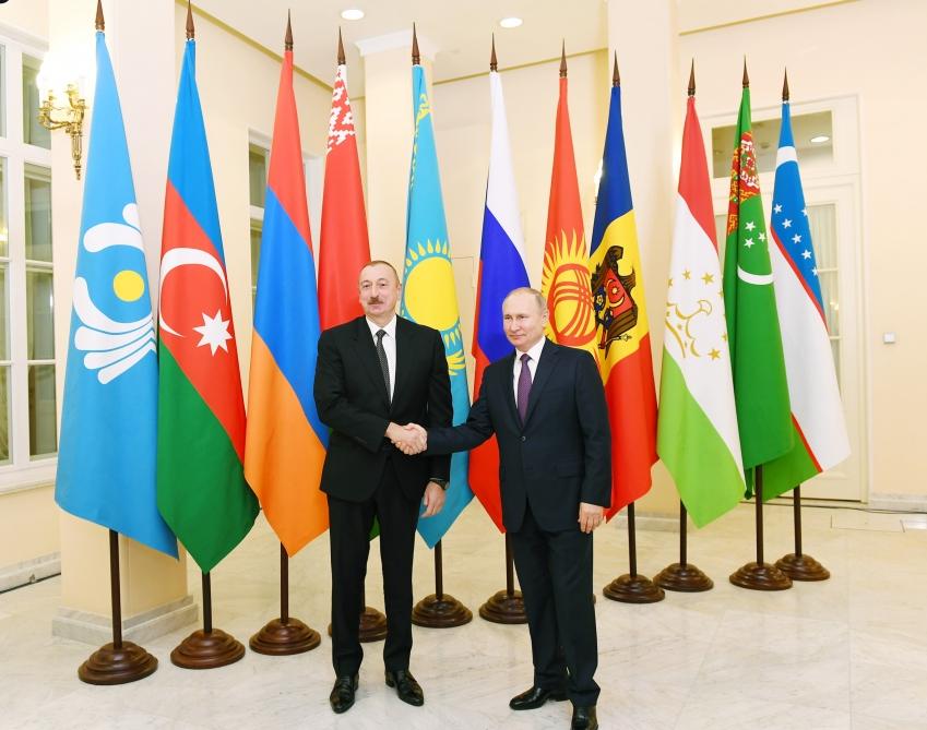Ильхам Алиев принял участие в неформальной встрече глав государств СНГ