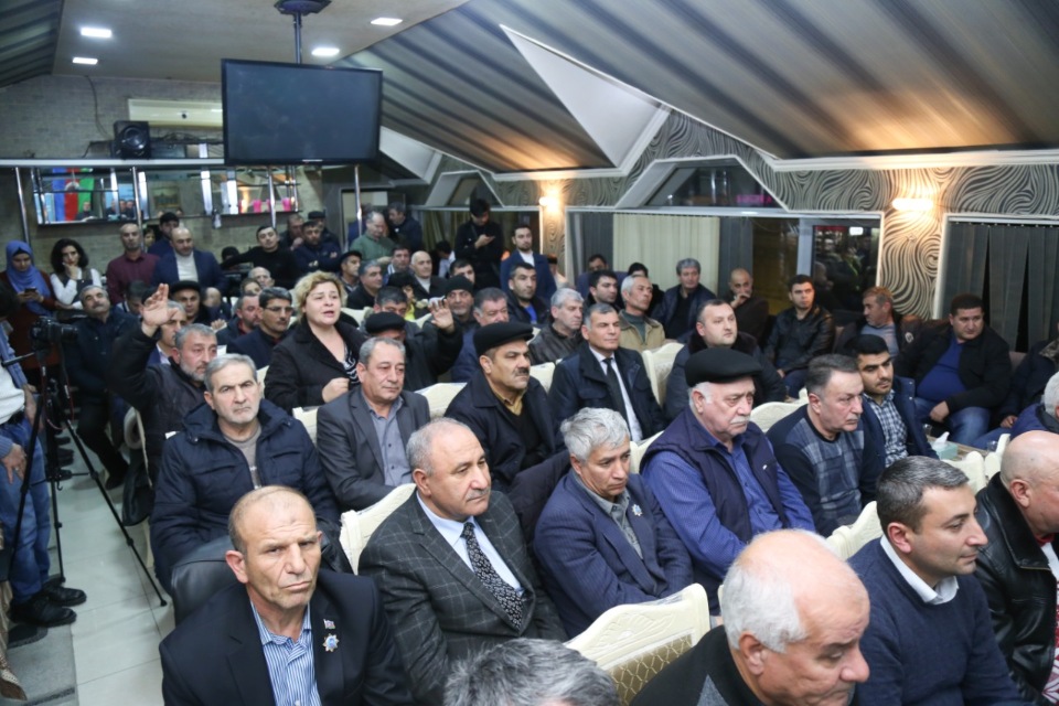В предвыборном штабе Рауфа Арифоглу проведено заседание в широком составе