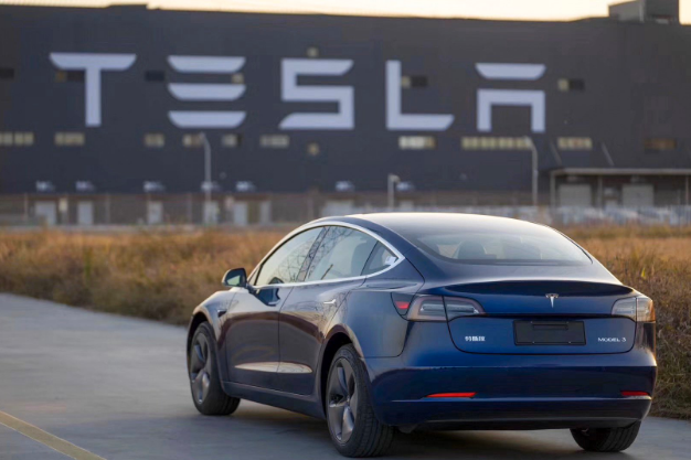 Tesla открыла завод в Китае