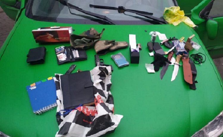 В Гяндже задержали вооруженного мужчину. Ранен сотрудник полиции