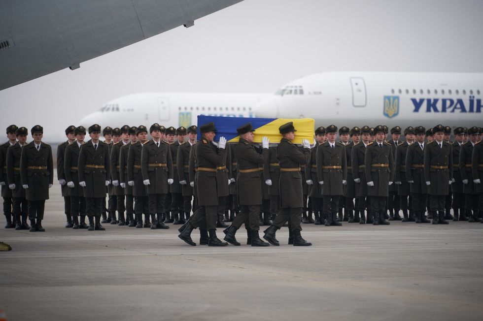 В Украину доставили тела погибших на борту самолета МАУ в Иране