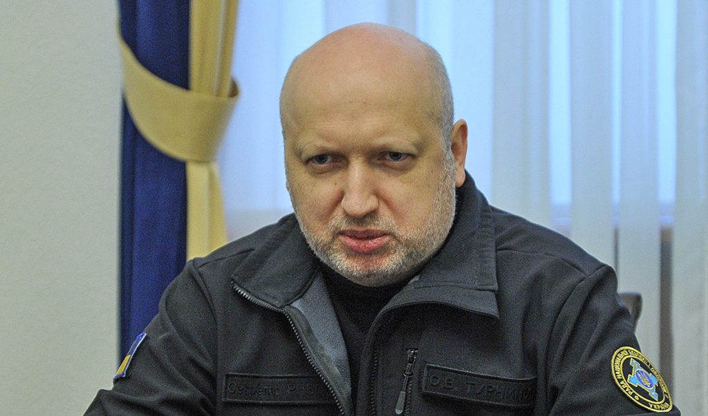 Турчинов раскрыл, почему Украина не объявила войну России