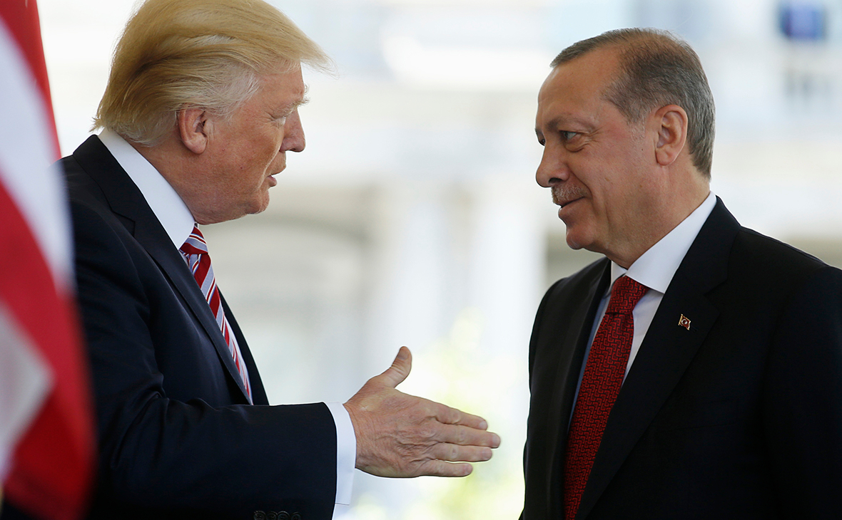 Трамп поддержал Эрдогана по Идлибу