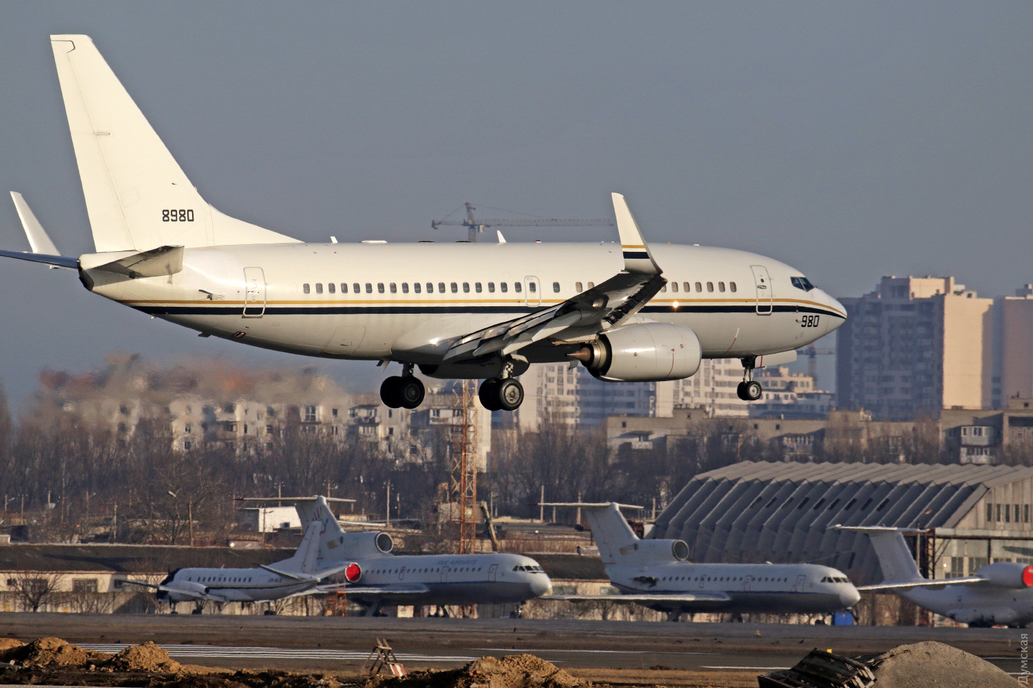 В Одессе совершил посадку «Boeing» ВМС США