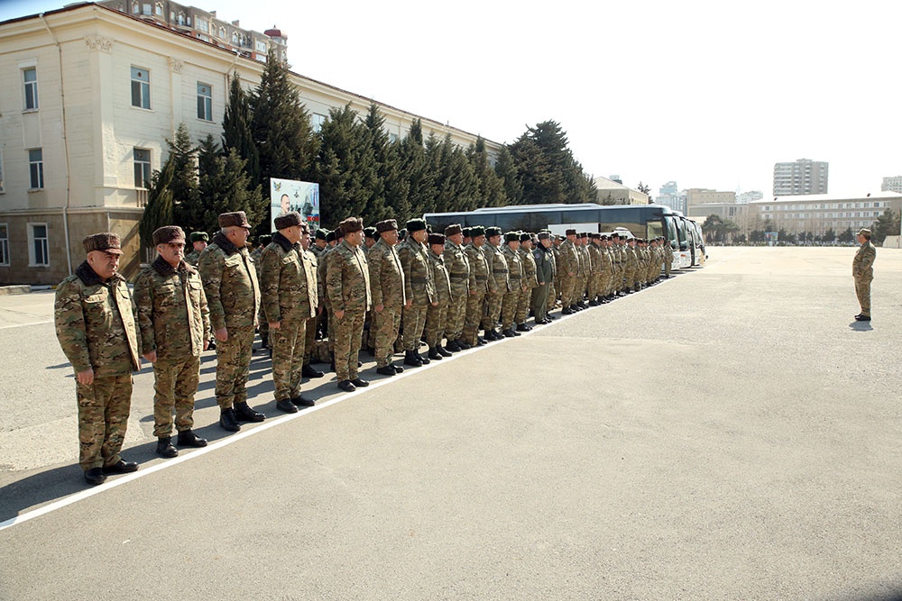 Армия Азербайджана передислоцируется в район учений