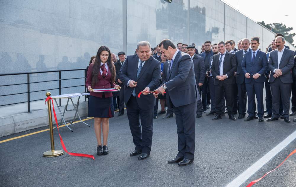 В Баку открыт новый автомобильный туннель