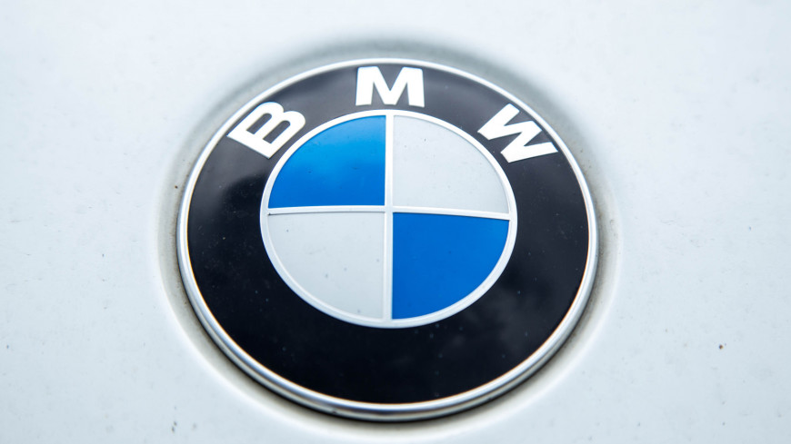 BMW будет выпускать медицинские маски