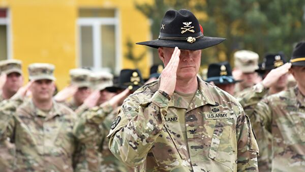 Трамп может привлечь военных к распространению вакцины от коронавируса