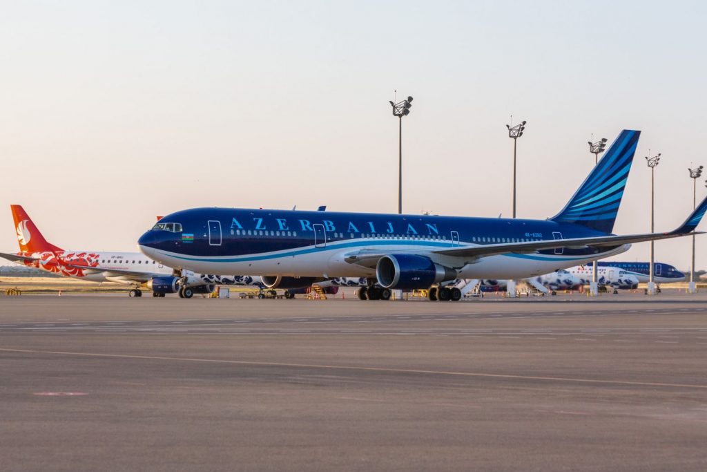 AZAL доставил из Берлина в Баку 188 наших граждан