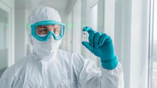 Johnson & Johnson планирует выпустить до 1 млрд доз вакцины от нового коронавируса