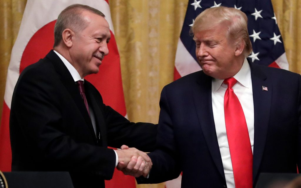 Эрдоган и Трамп обсудили по телефону Ливию и Сирию