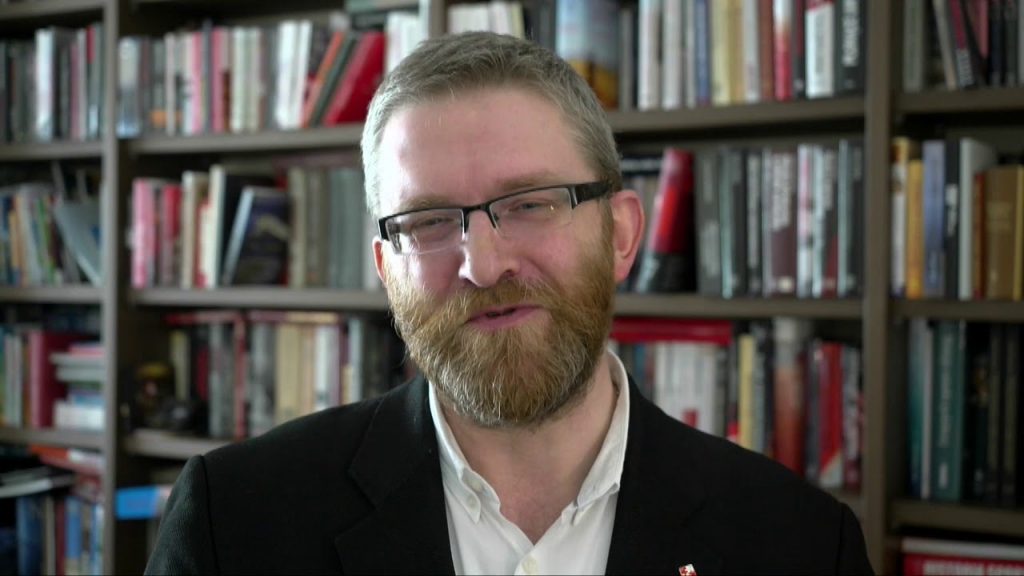 Главе польского Минздрава пригрозили "повешением на фонаре" за карантин