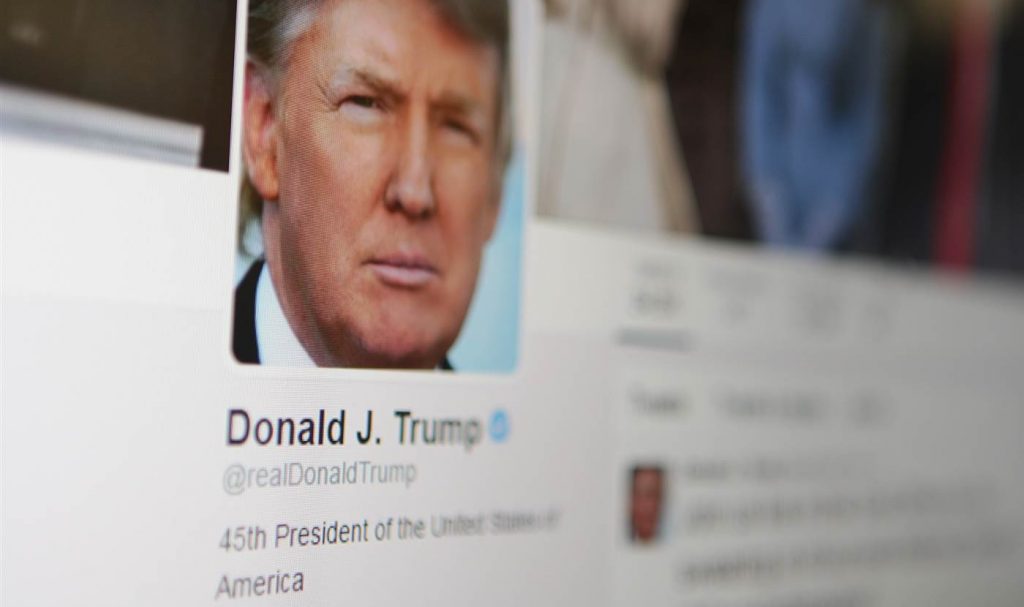 Противники Трампа решили заработать на борьбу с ним при помощи его же твитов