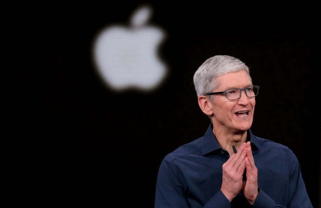Apple потратит $100 млн на искоренение расового неравенства в компании