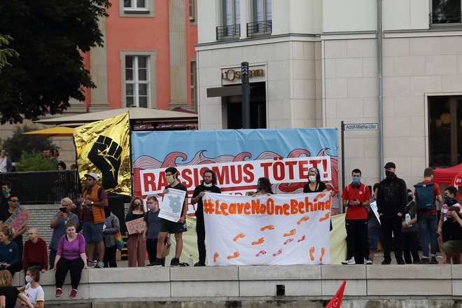В Германии прошли акции против расизма и социального неравенства