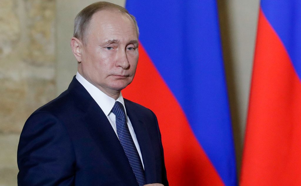 Путин заявил о необходимости притока мигрантов для развития экономики России