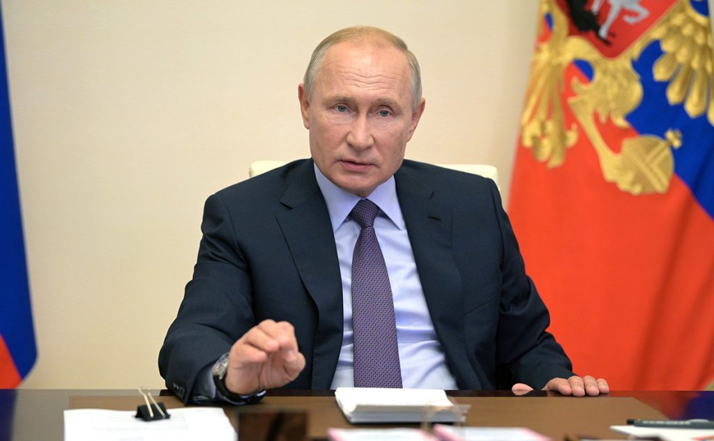 Путин настаивает на добровольной вакцинации от коронавируса