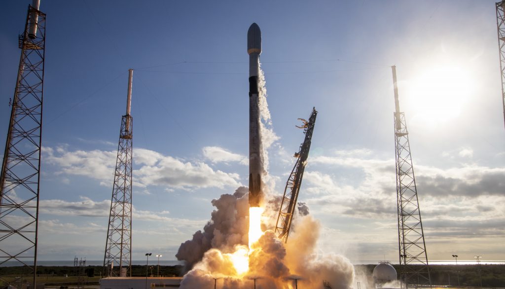 SpaceX вновь попытается запустить Falcon 9