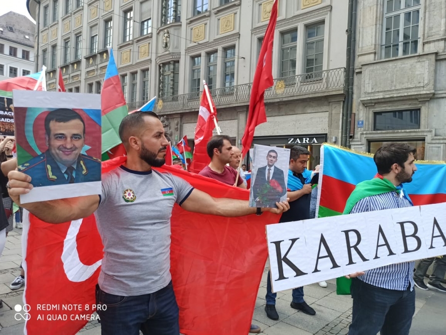В Мюнхене азербайджанцы выступили против армянской агрессии