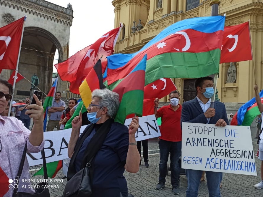 В Мюнхене азербайджанцы выступили против армянской агрессии
