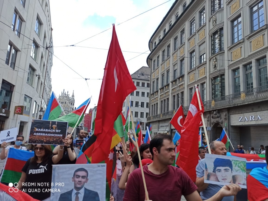 В Мюнхене азербайджанцы выступили против армянской агрессии
