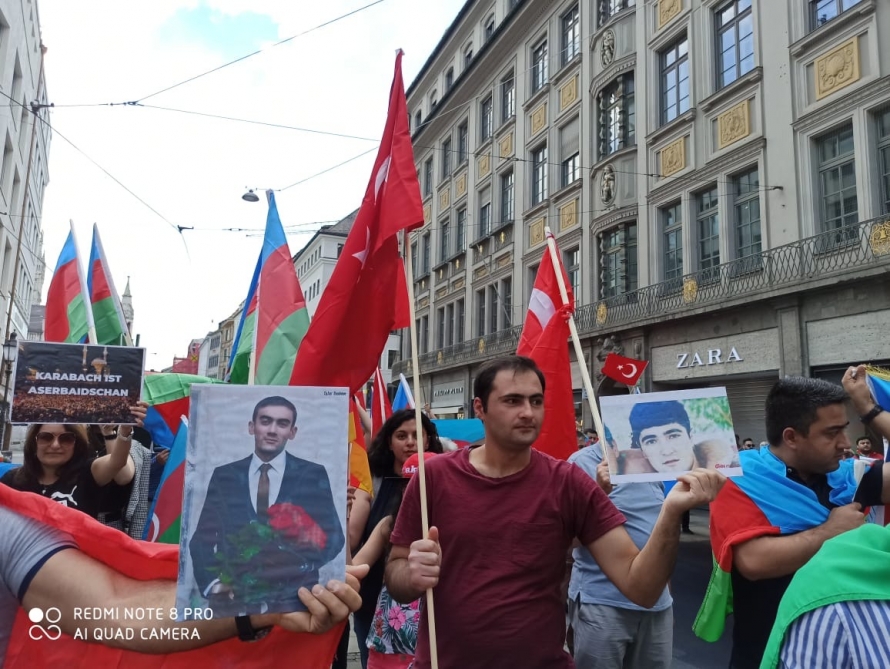 В Мюнхене азербайджанцы выступили против армянской агрессии
