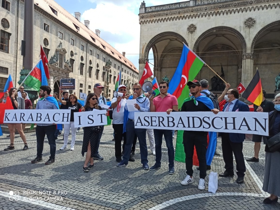 В Мюнхене азербайджанцы выступили против армянской агрессии